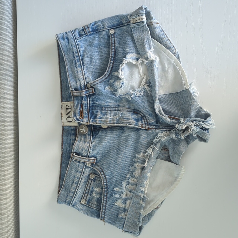 One Teaspoon Destroyed Bandit Shorts size 25